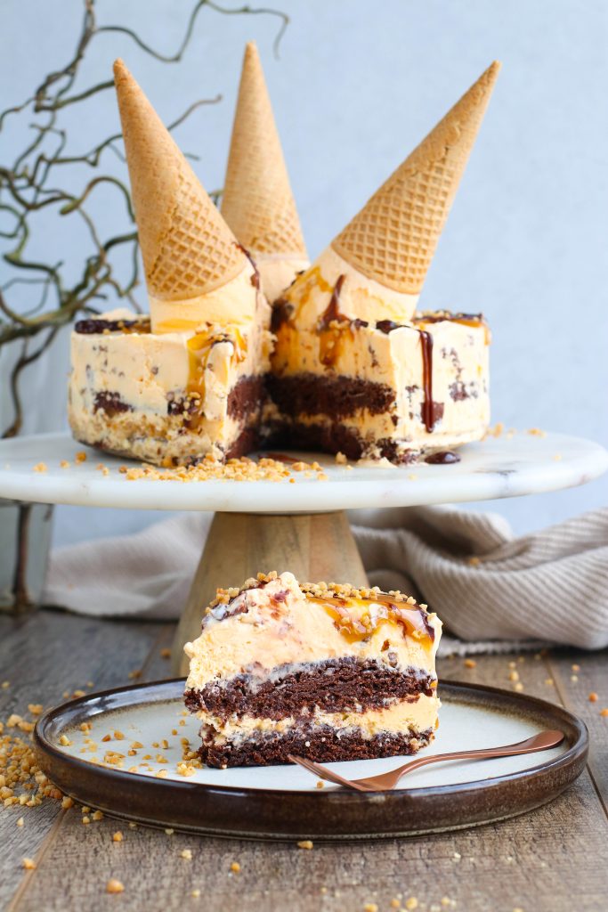 ískaka með brownie botni